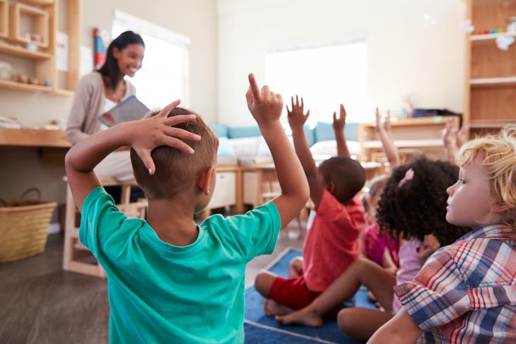 is a tefl certification necessary - photo of teacher in classroom